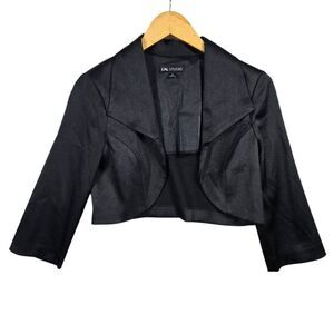 I.N. Studio Cropped Black Blazer Size Medium